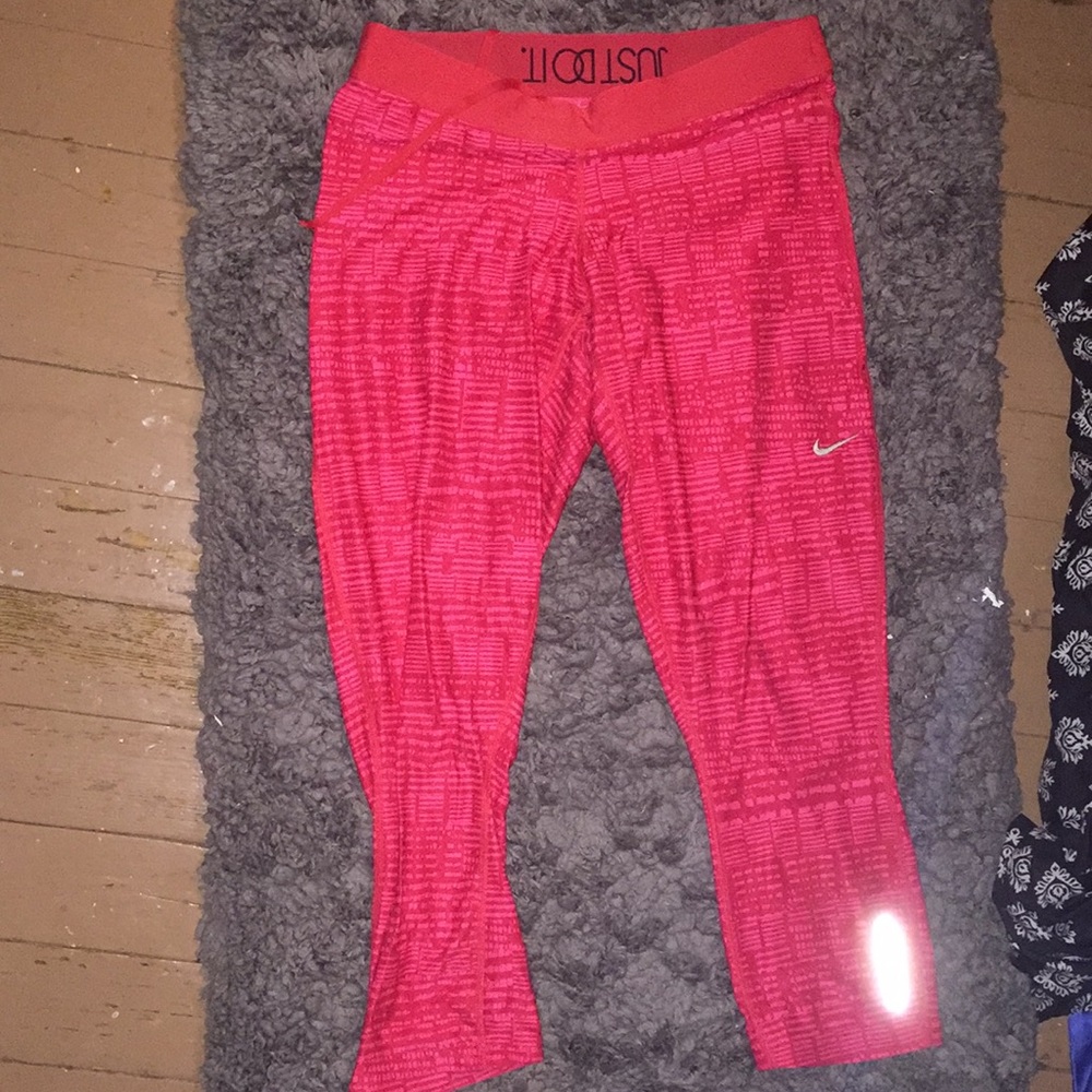 Nike Dry Fit Crop running leggings.